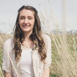 Meet your Posher, Elissa